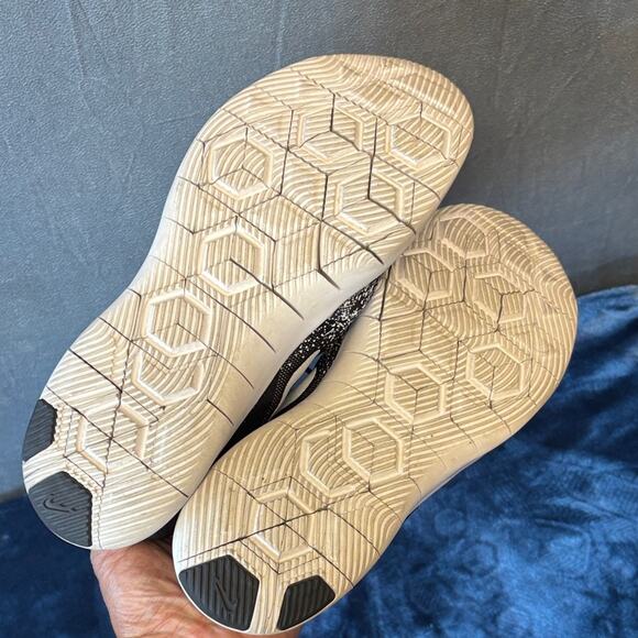 Nike Flex Contact Running Shoes Women's 8 Black White Lightweight Workout Gym - Picture 11 of 12